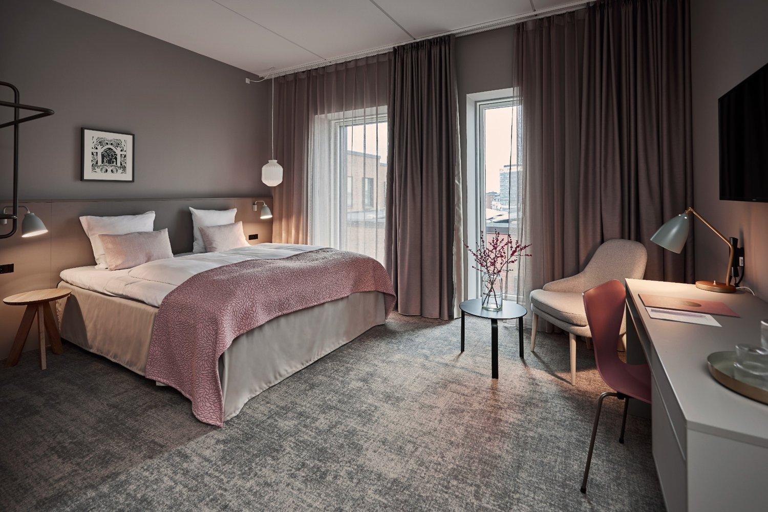Odeon Hotel 4*